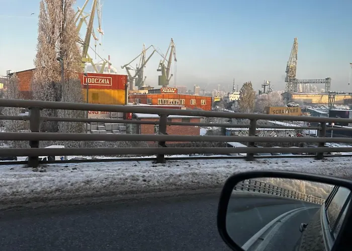 公寓 Eak Apartments-doki 格但斯克